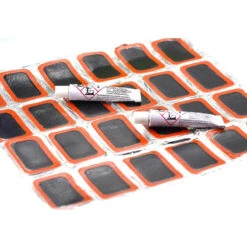 24 Rustines Rectangulaire + 2 Tubes De Colle -Super B Soldes 24 rustines rectangulaire 2 tubes de colle 2