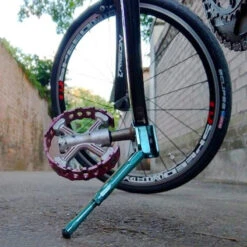 Béquille Pour Fixation Sur Pédale Vélo -Super B Soldes bequille pour fixation sur pedale velo 2