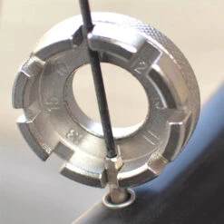 Clé à Rayon Universelle -Super B Soldes cle a rayon universelle 4